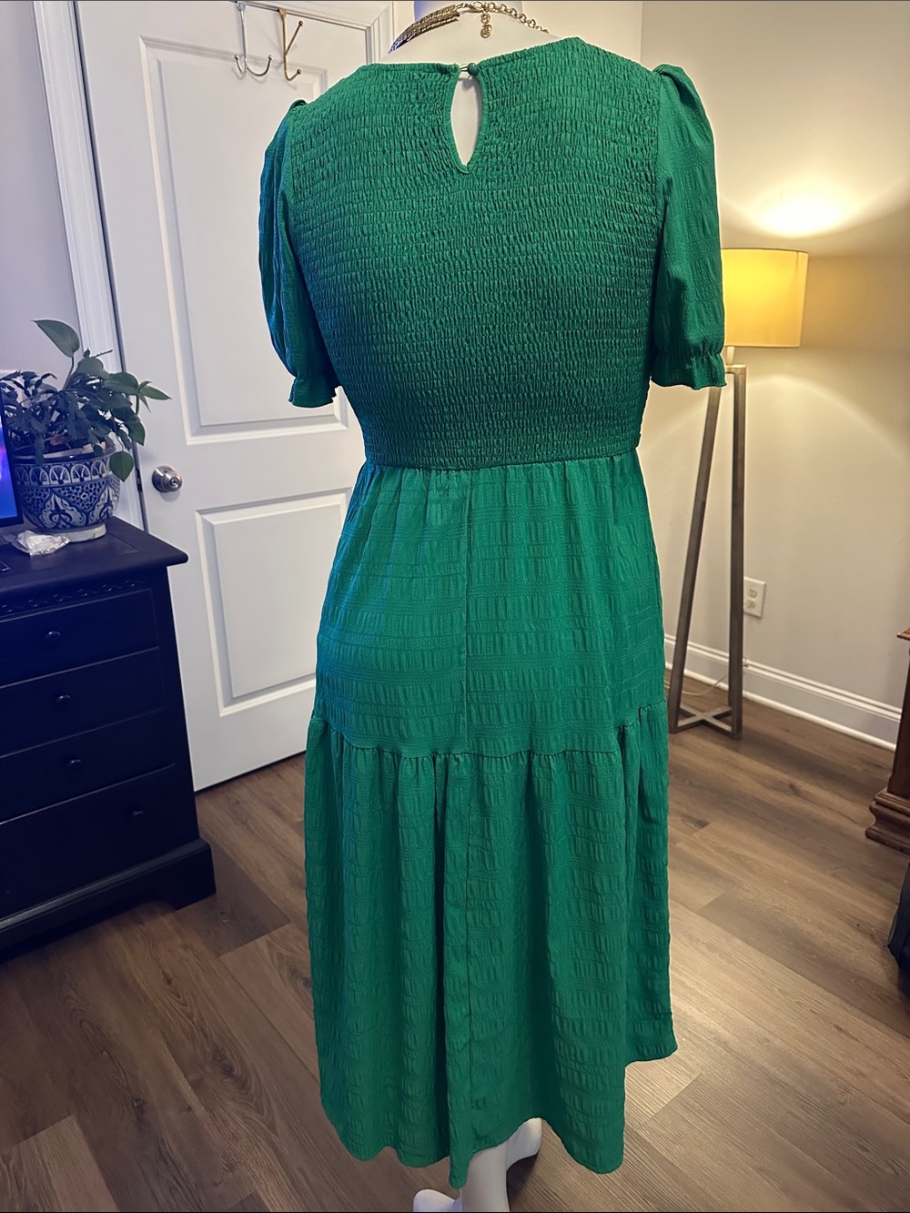 Fashion Nova Emerald Green Maxi Dress with Puff Sleeves - Picture 7 of 10